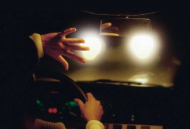 Японцы изобрели дальний свет, не ослепляющий водителя