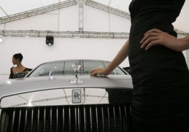 В Китае ажиотаж на роскошные авто