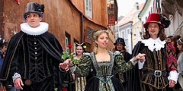 В Чехии проводят Праздник Пятилепестковой розы