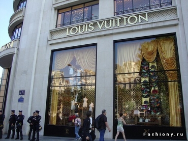 Louis Vuitton   