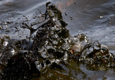 Повреждения нефтепровода на Прикарпатье