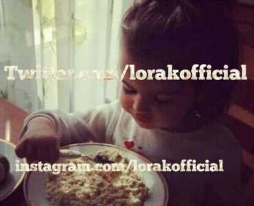 Ани Лорак опубликовала снимок мужа Мурата с дочкой Софией