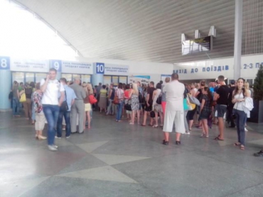 Луганск покидают жители