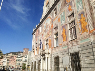 Генуя вражає туристів своєю суперечністю