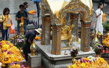 Таиланд теряет туристов из-за взрывов в Бангкоке