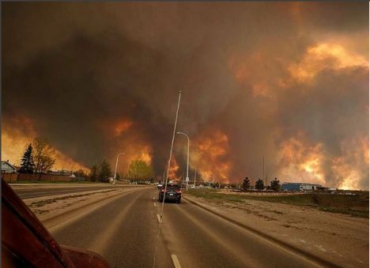 В Канаде горит целый город